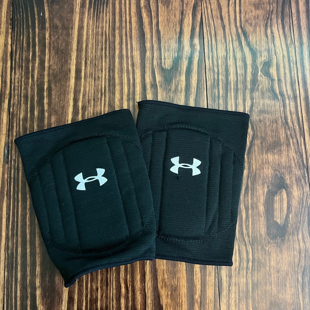 Under Armour Black Knee Pads